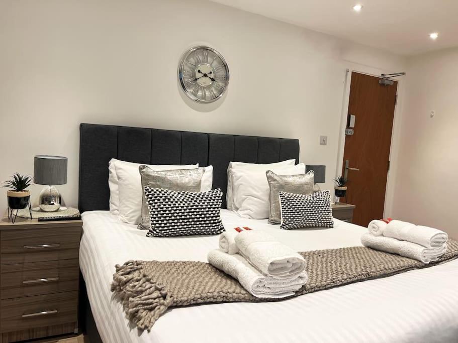 Master Suite In Central Southampton Exterior foto