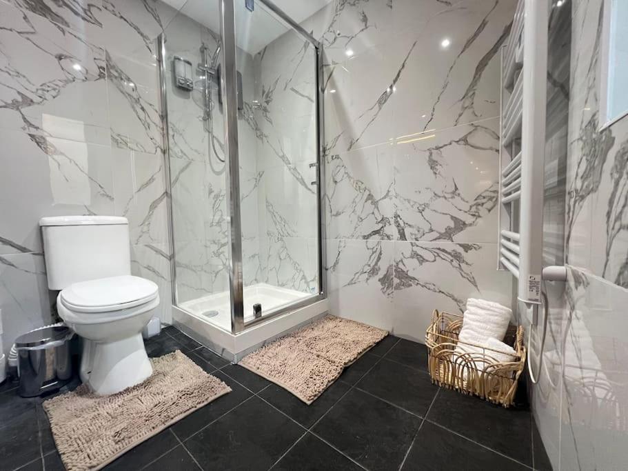 Master Suite In Central Southampton Exterior foto